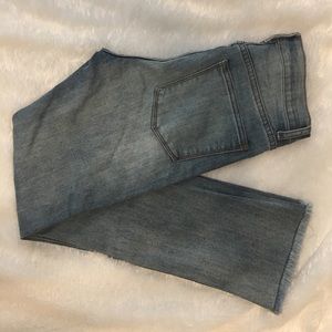 Brandy Melville High Waisted Jeans, NWOT. Sz XS.